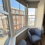Merchants Quarters - Othala - Stunning With Harbour And Sea Views - Free Roof Terrace With Sea And Harbour View And Location To Beaches Amenities Restaurants And Harbour Holiday home *