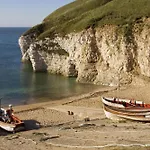 Holiday home Merchants Quarters - Othala - Stunning With Harbour And Sea Views - Free Roof Terrace With Sea And Harbour View And Location To Beaches Amenities Restaurants And Harbour