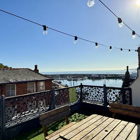 Feriehus Merchants Quarters - Othala - Stunning With Harbour And Sea Views, Roof Terrace And Location To Amenities *