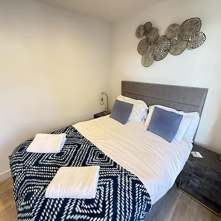 Merchants Quarters - Othala - Stunning With Harbour And Sea Views, Roof Terrace And Location To Amenities * Scarborough