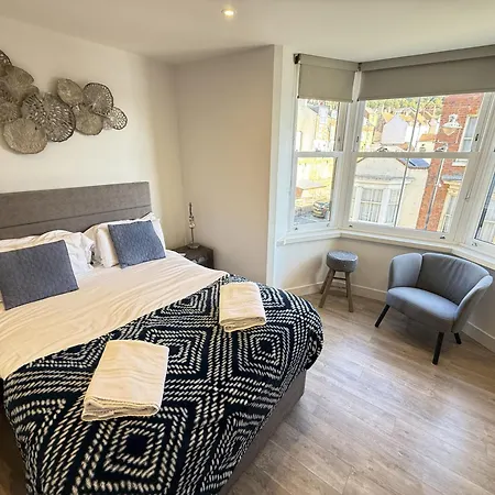 Merchants Quarters - Othala - Stunning With Harbour And Sea Views - Free Roof Terrace With Sea And Harbour View And Location To Beaches Amenities Restaurants And Harbour * Scarborough